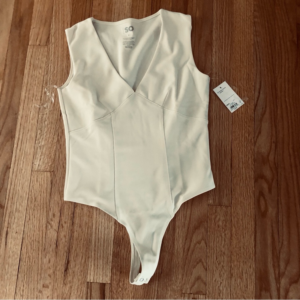 SO juniors large body suit cream. Nwt